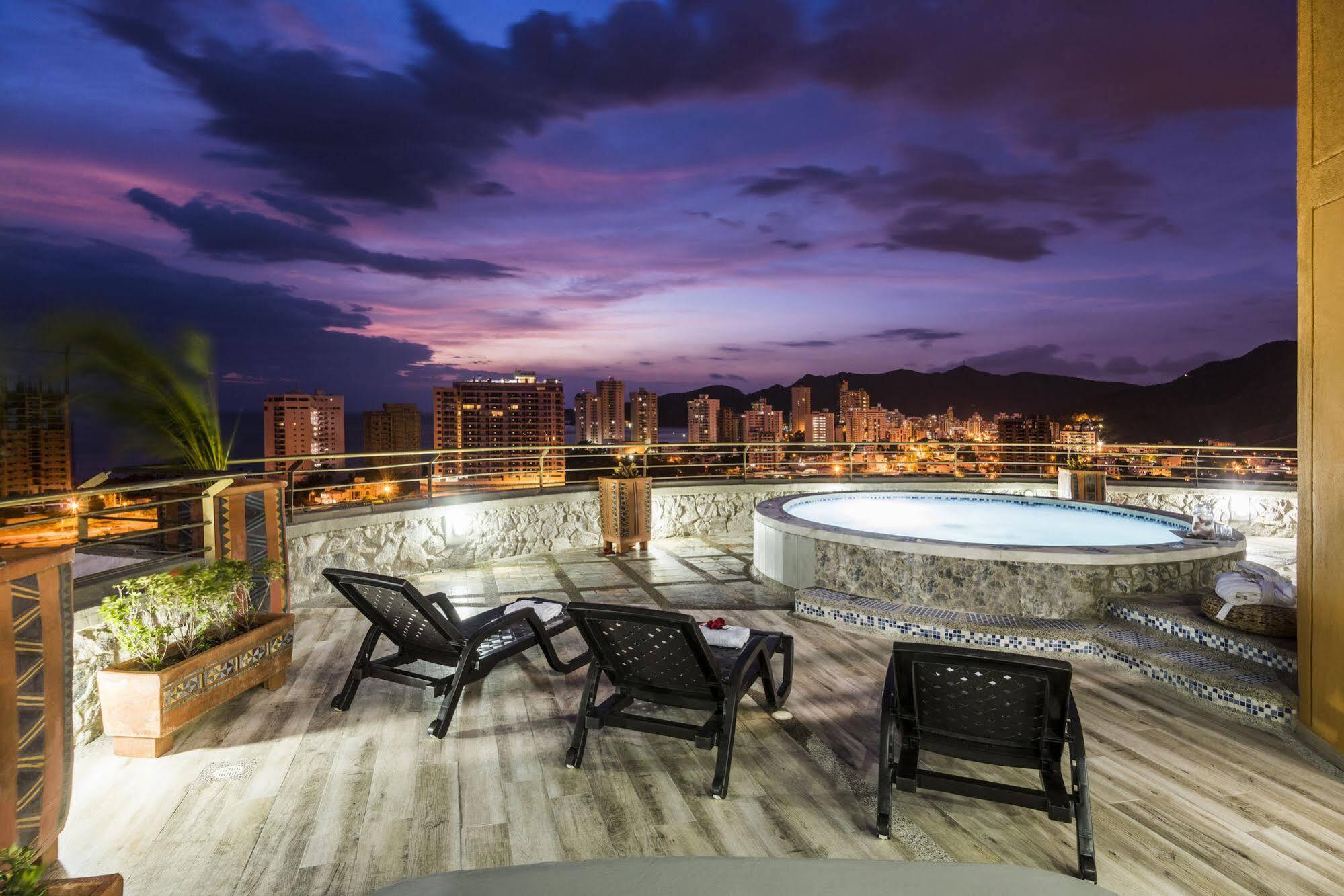 Terrazas Tayrona Travelers Apartamentos Y Suites 圣玛尔塔 外观 照片